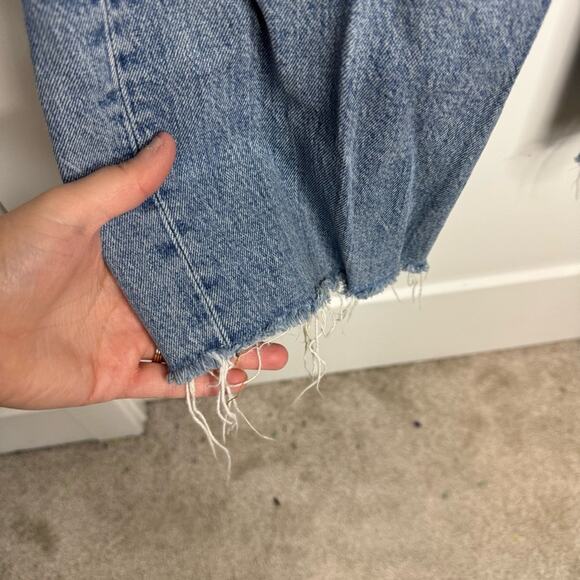 Levi’s Ribcage Straight Distressed Raw Hem High Rise Button Fly Jeans Size 27 - Picture 4 of 9